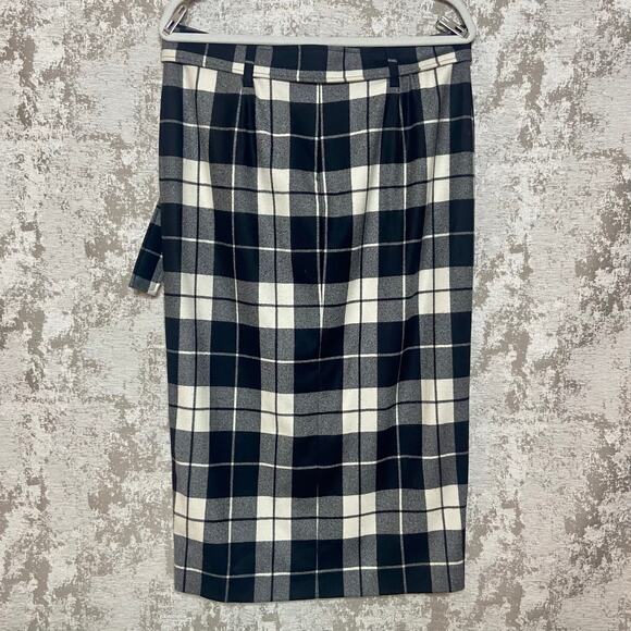 Max Mara Virgin Wool Check Belted Midi Skirt with Zip Detail in Black/White - Picture 3 of 5